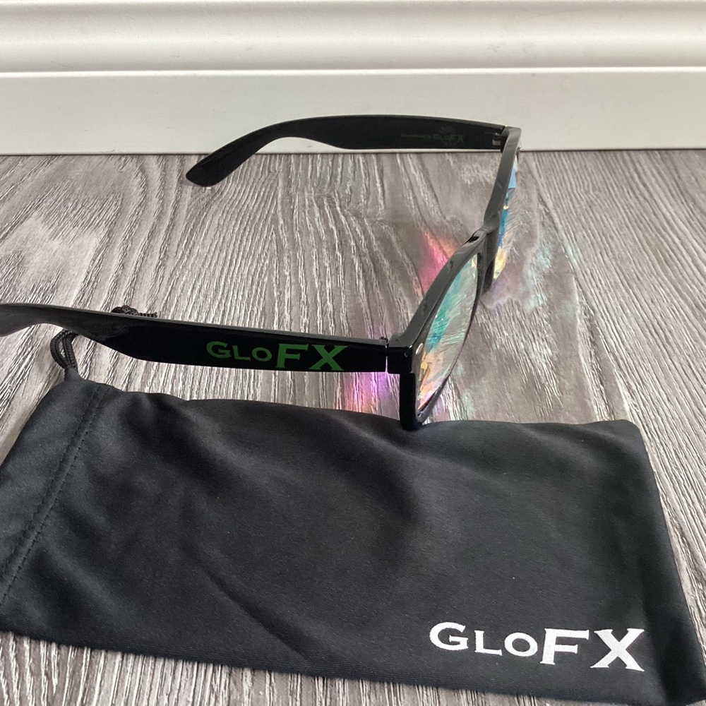 GloFX Ultimate Kaleidoscope Glasses - Rainbow Rave Light Diffraction Eyewear - Picture 6 of 9